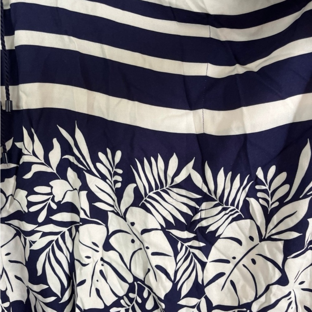 La Blanca Swim Coverup NEW (blue/white) Navy and White Floral - Picture 8 of 12